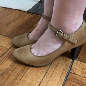 Size 8 Kelly and Kate Mary Janes